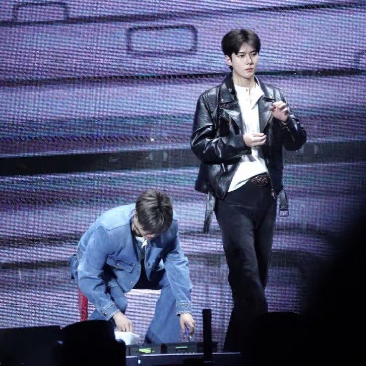 Foto aktivitas terbaru Sehun (EXO)