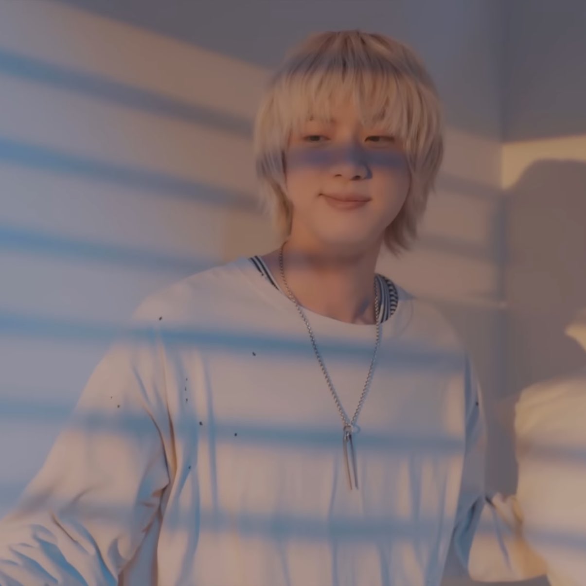 진 (방탄소년단)의 최신 사진