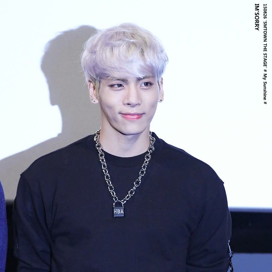Behind-the-scenes cut of Jonghyun (SHINee)
