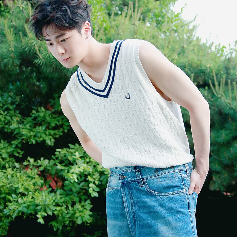 Latest photo of Moonbin (ASTRO)