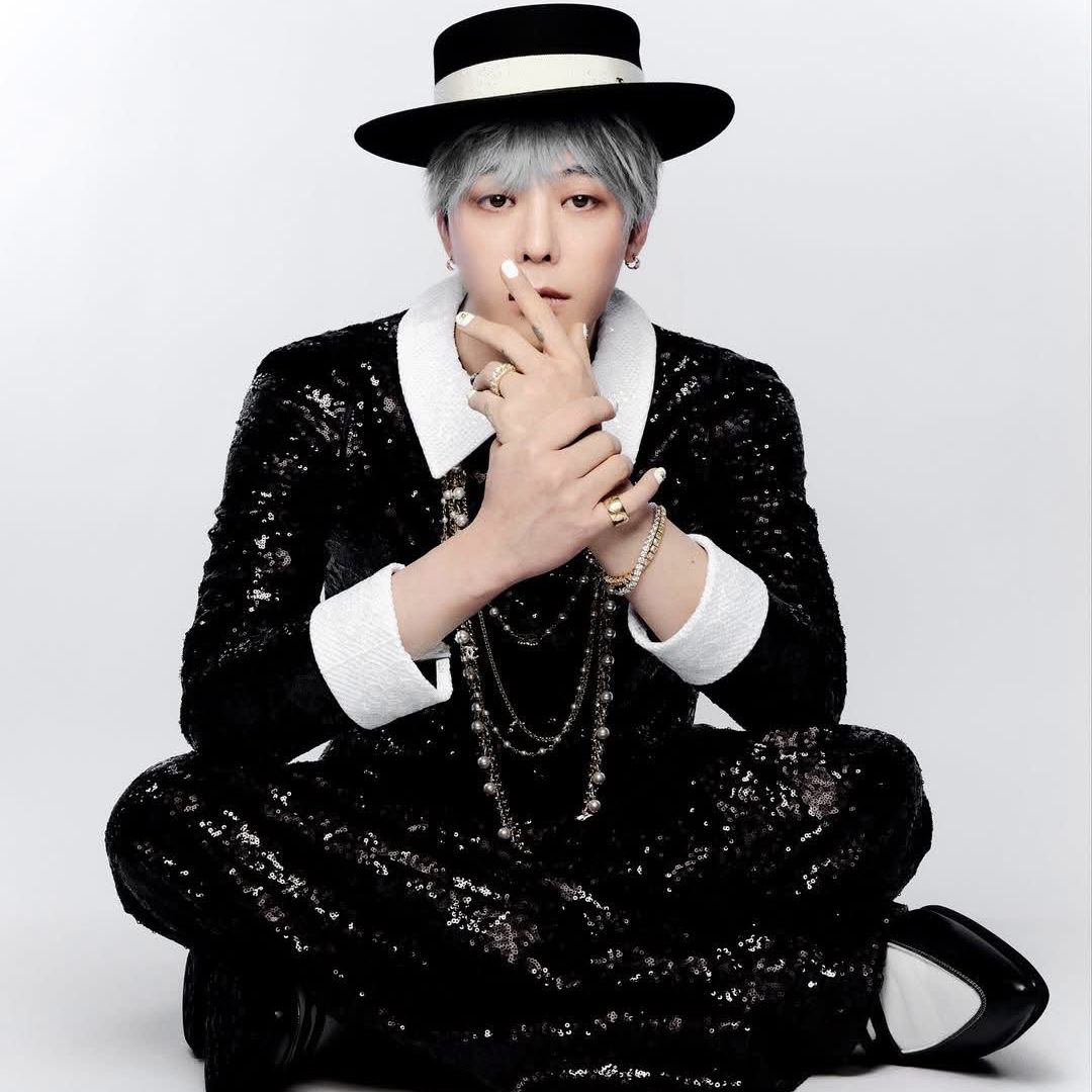 Recent activity shot of G-DRAGON (BIGBANG)