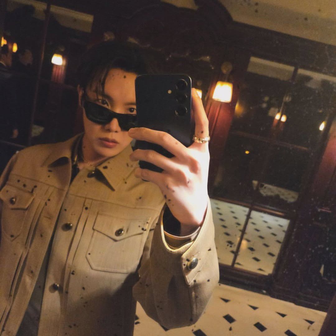 제이홉 (방탄소년단)의 최신 사진