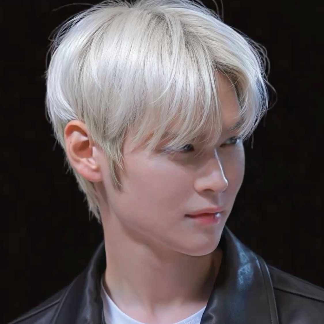 Recent activity shot of Eunseok (RIIZE)