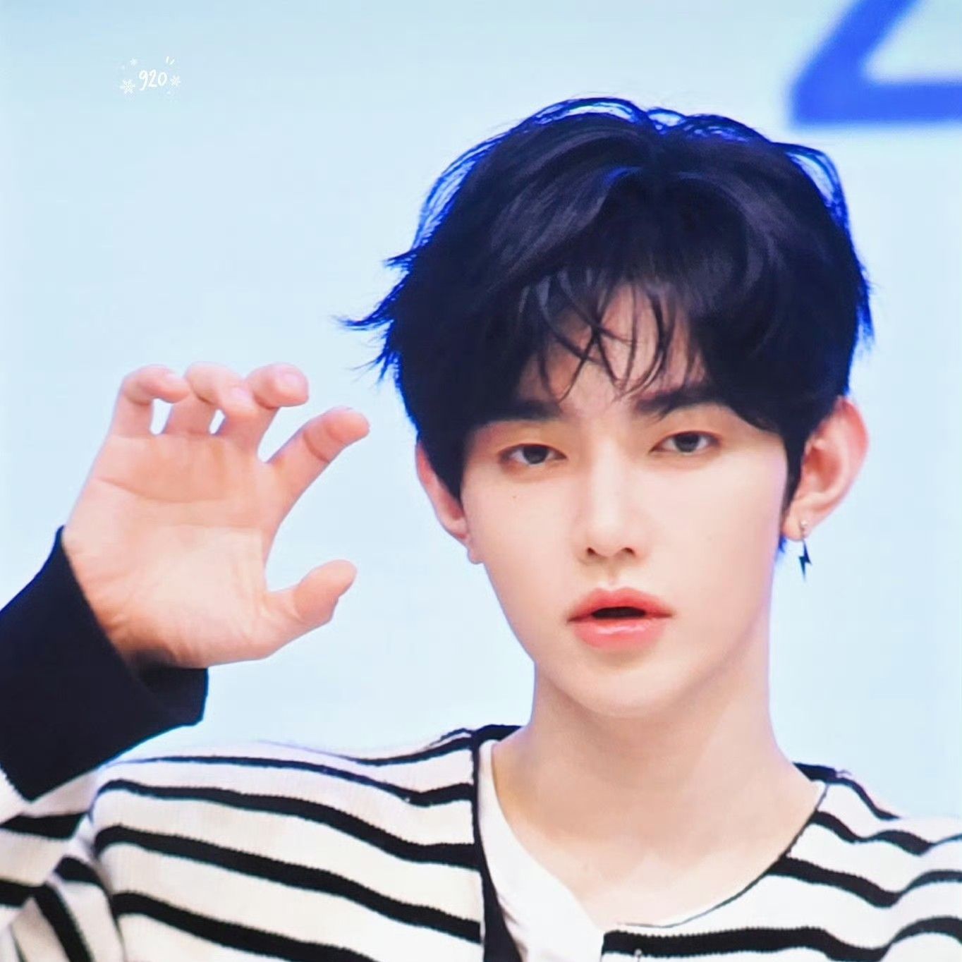 A moment captured by Zhang Hao (ZEROBASEONE)'s fan