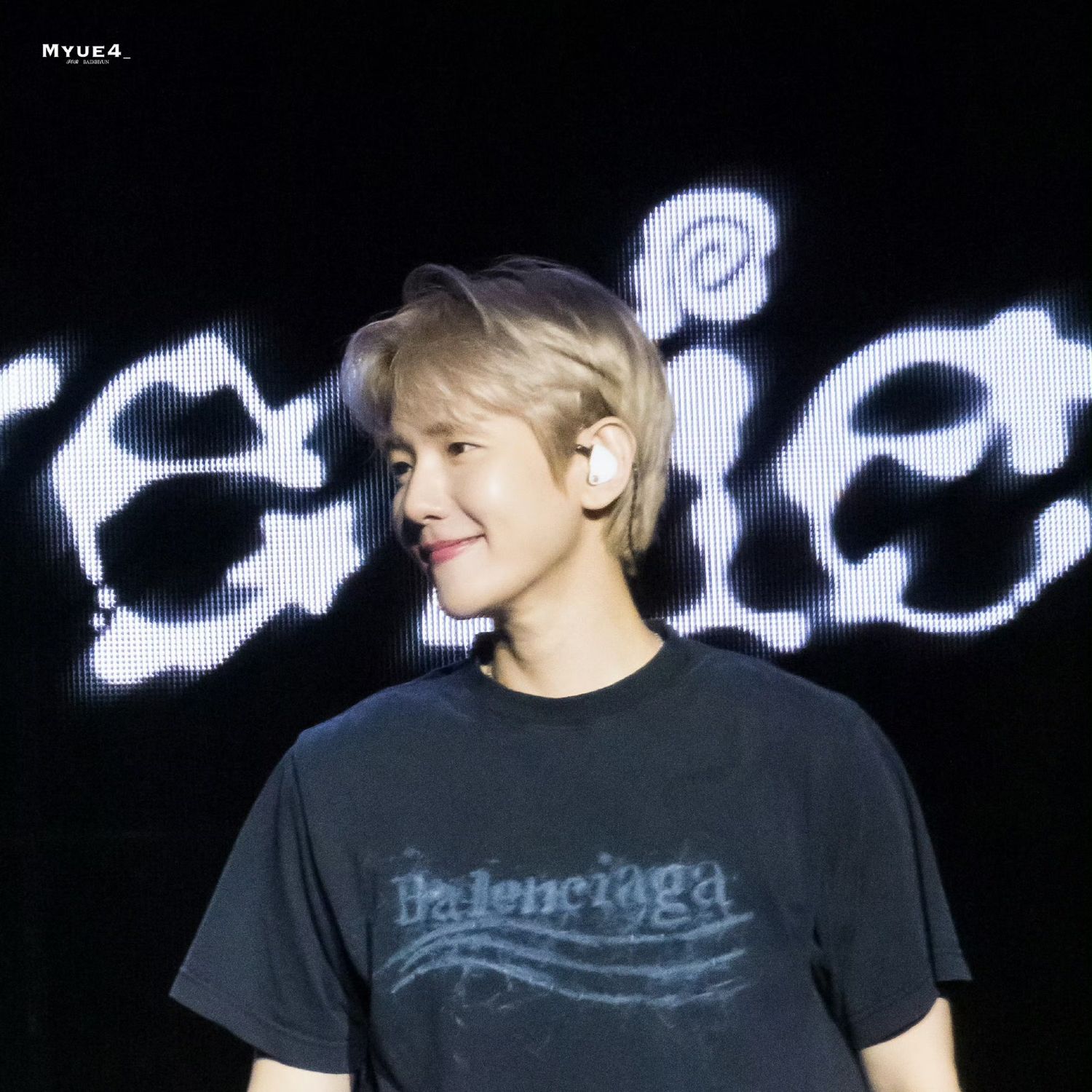 Behind-the-scenes cut of Baekhyun (EXO)