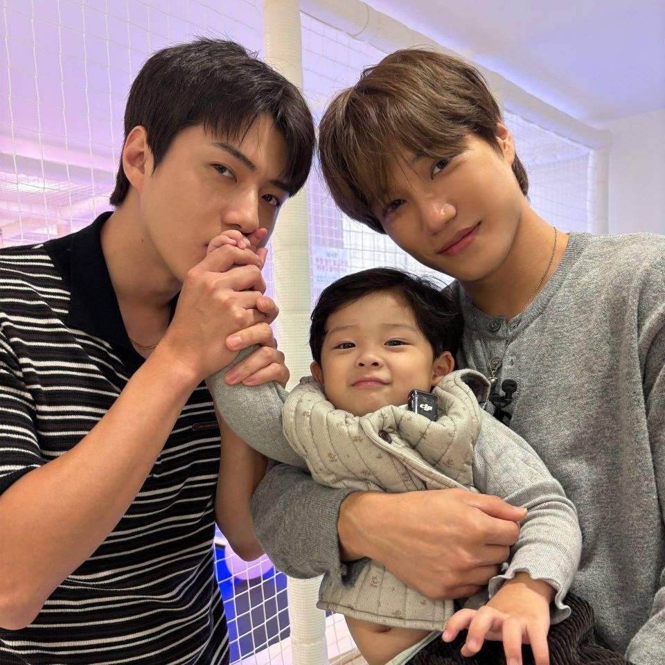 A moment captured by Sehun (EXO)'s fan