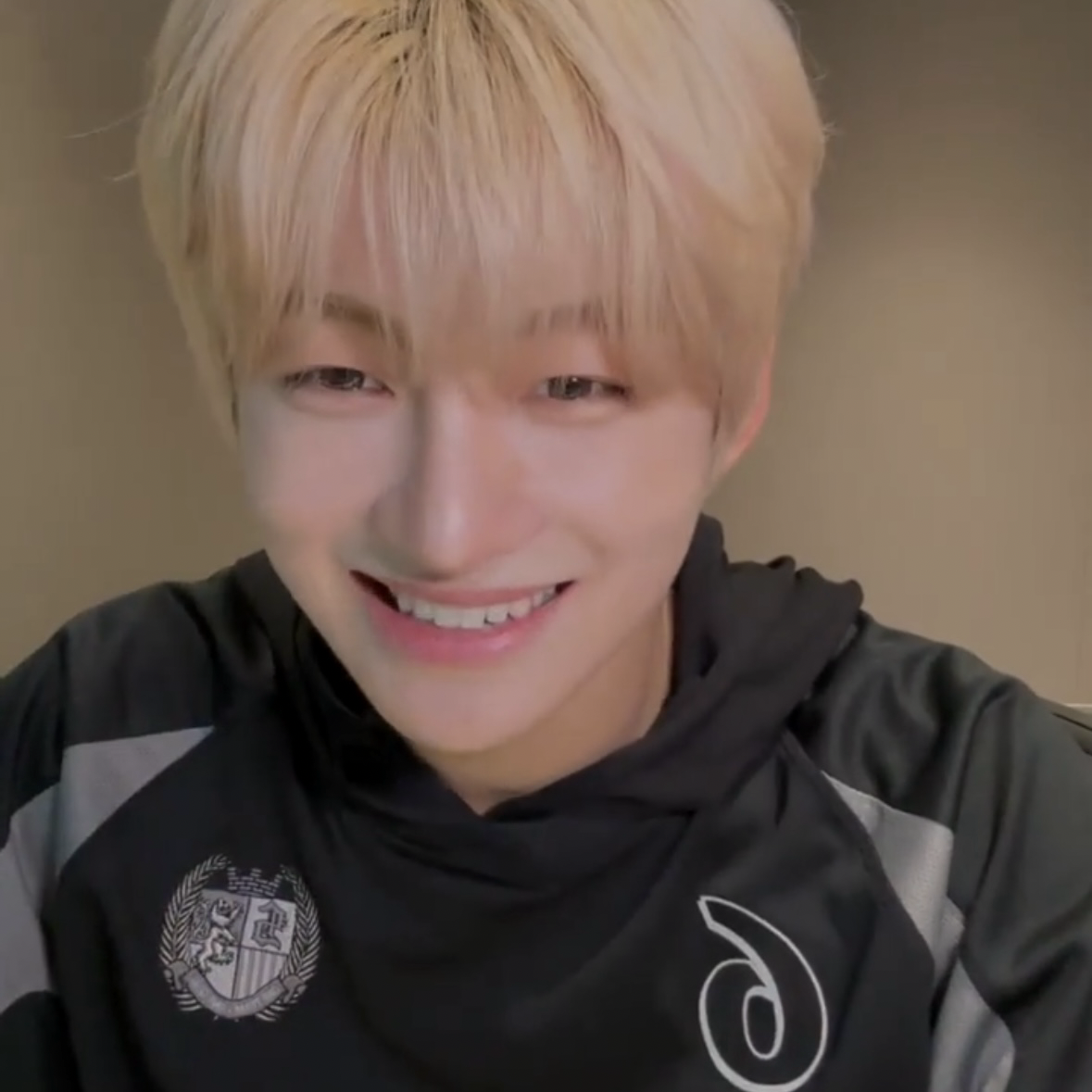 Recent activity shot of Jihoon (TWS)
