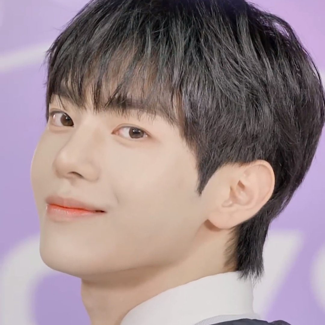 Recent activity shot of Park Donggyu