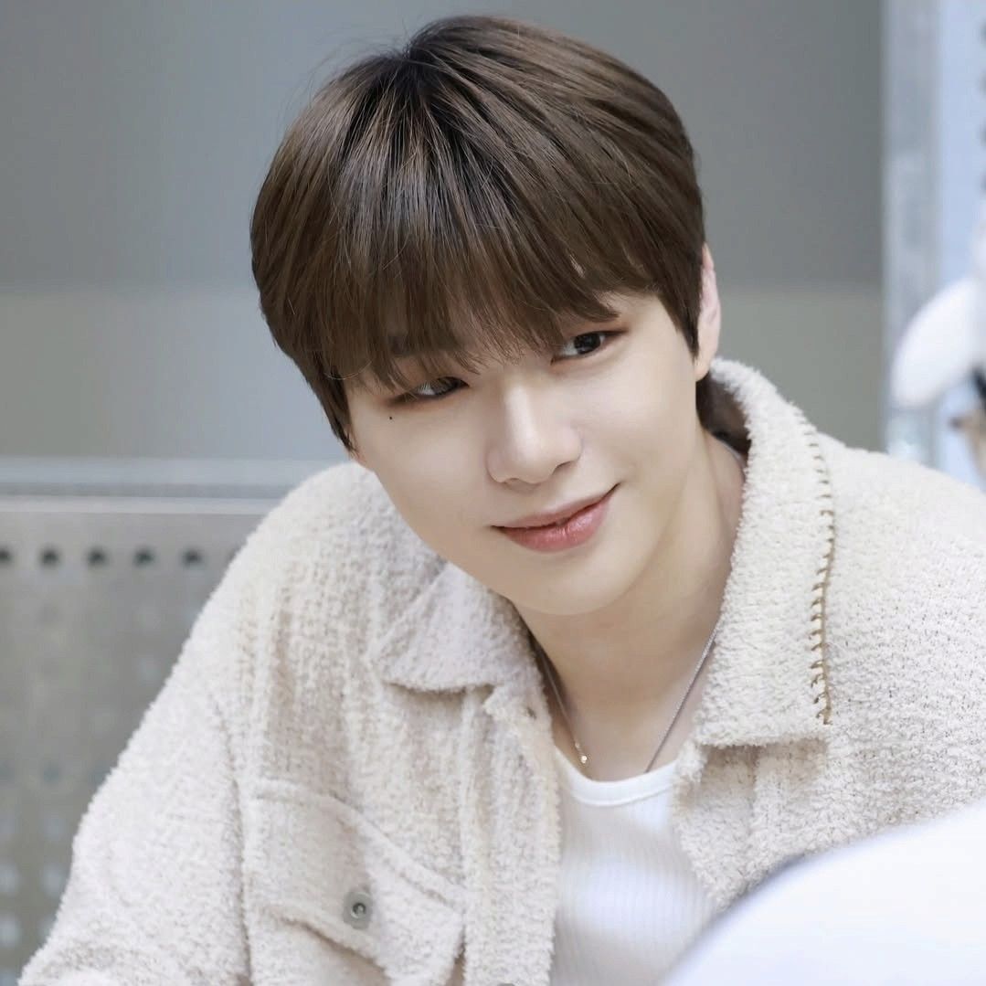 A moment captured by Kang Daniel's fan