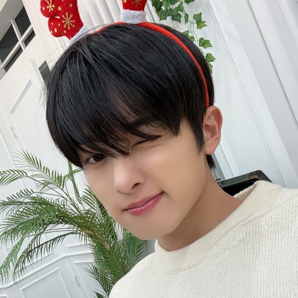 Popular profile image of Woono (YOUNITE) selected by votes