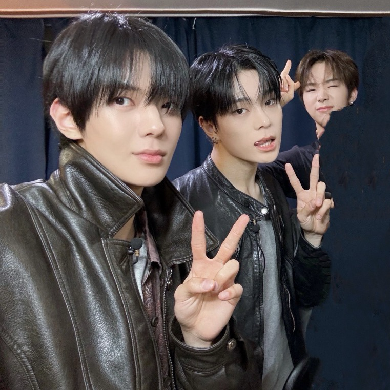 Latest photo of LEEJEONG (WHIB)