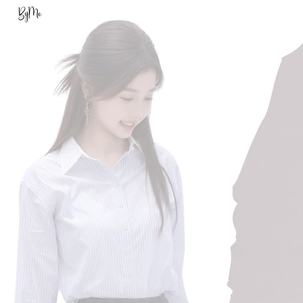 Signature photo of Esther Yu capturing their charm