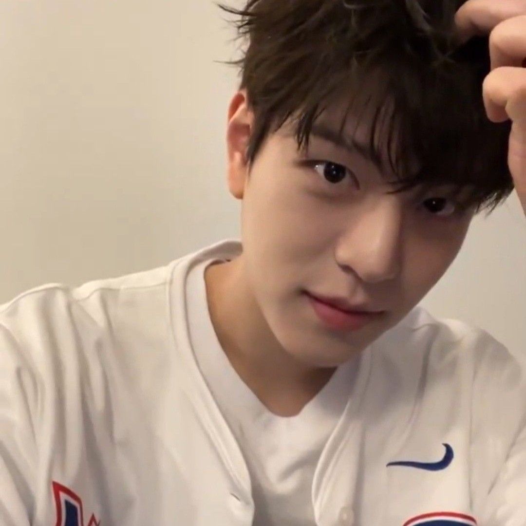 Momen yang diabadikan oleh penggemar Seungmin (Stray Kids)