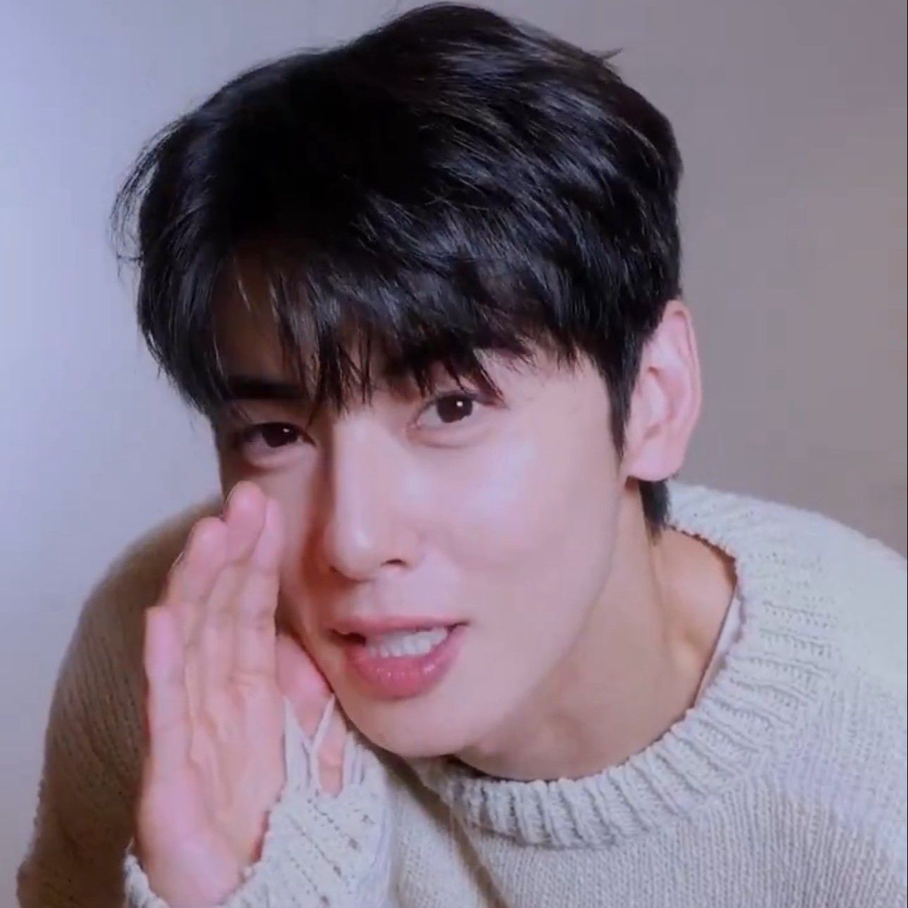 Recent activity shot of Eunwoo (ASTRO)