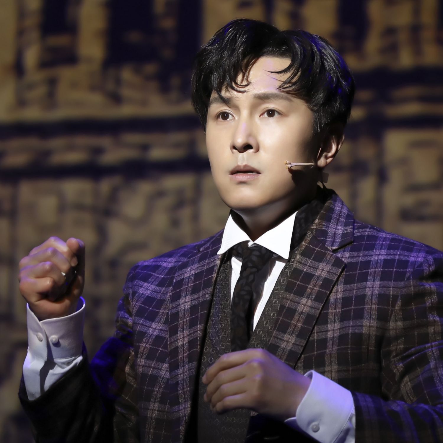 A moment captured by Kim Dongwan (SHINHWA)'s fan