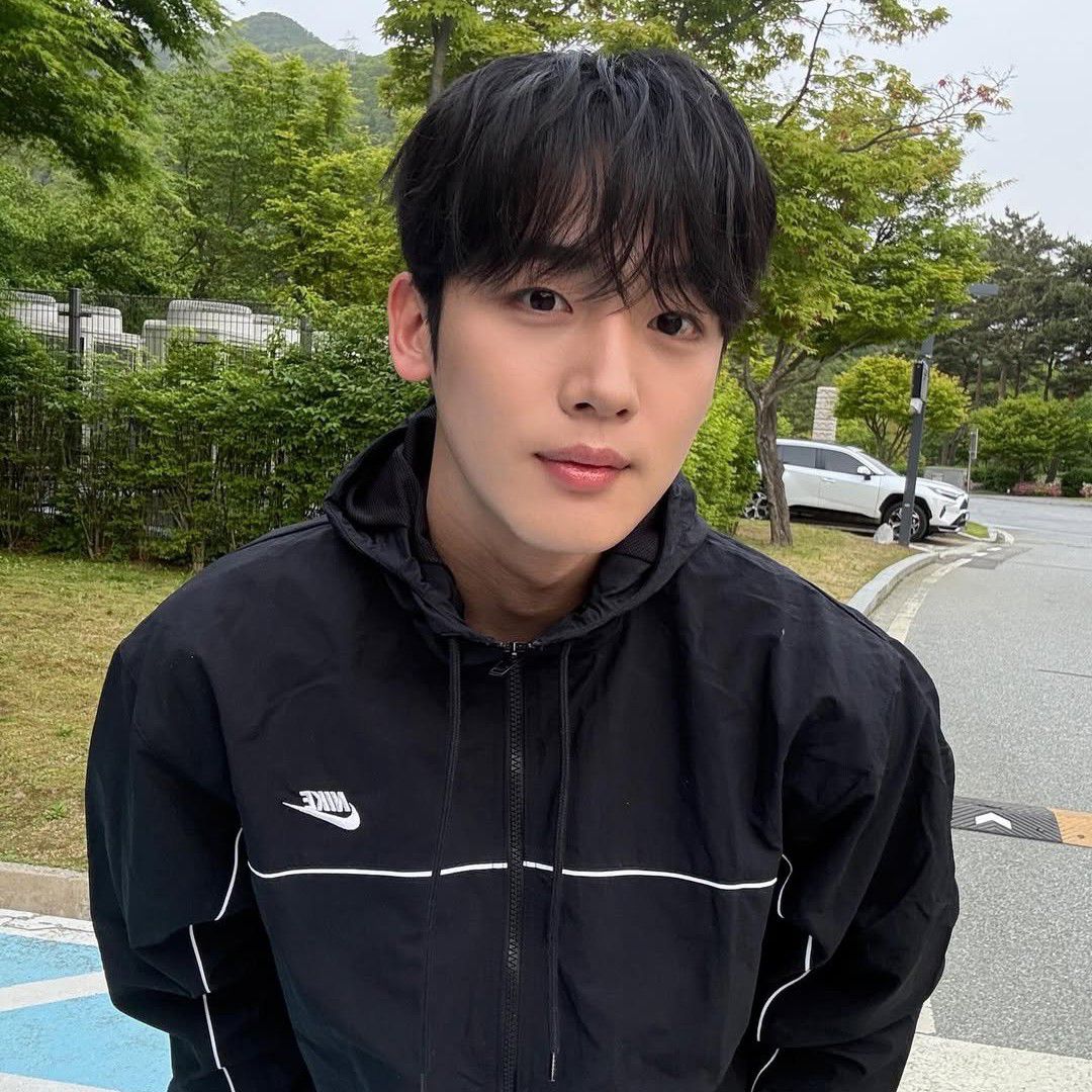 Behind-the-scenes cut of Kim Yohan (WEi)