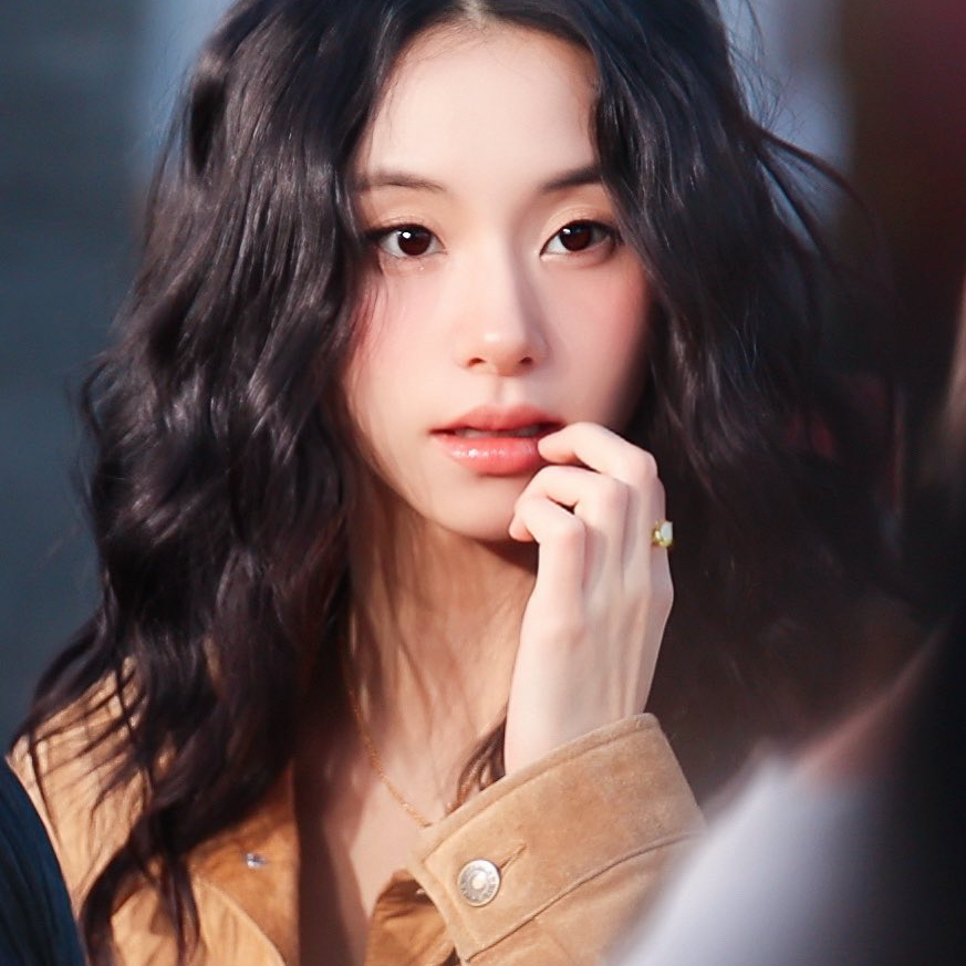Recent activity shot of Chaeyoung (TWICE)