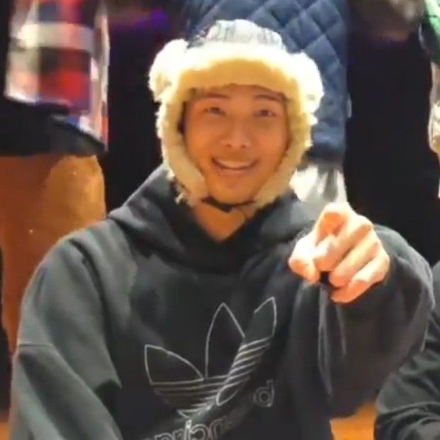 RM (防弹少年团)的最新活动照片