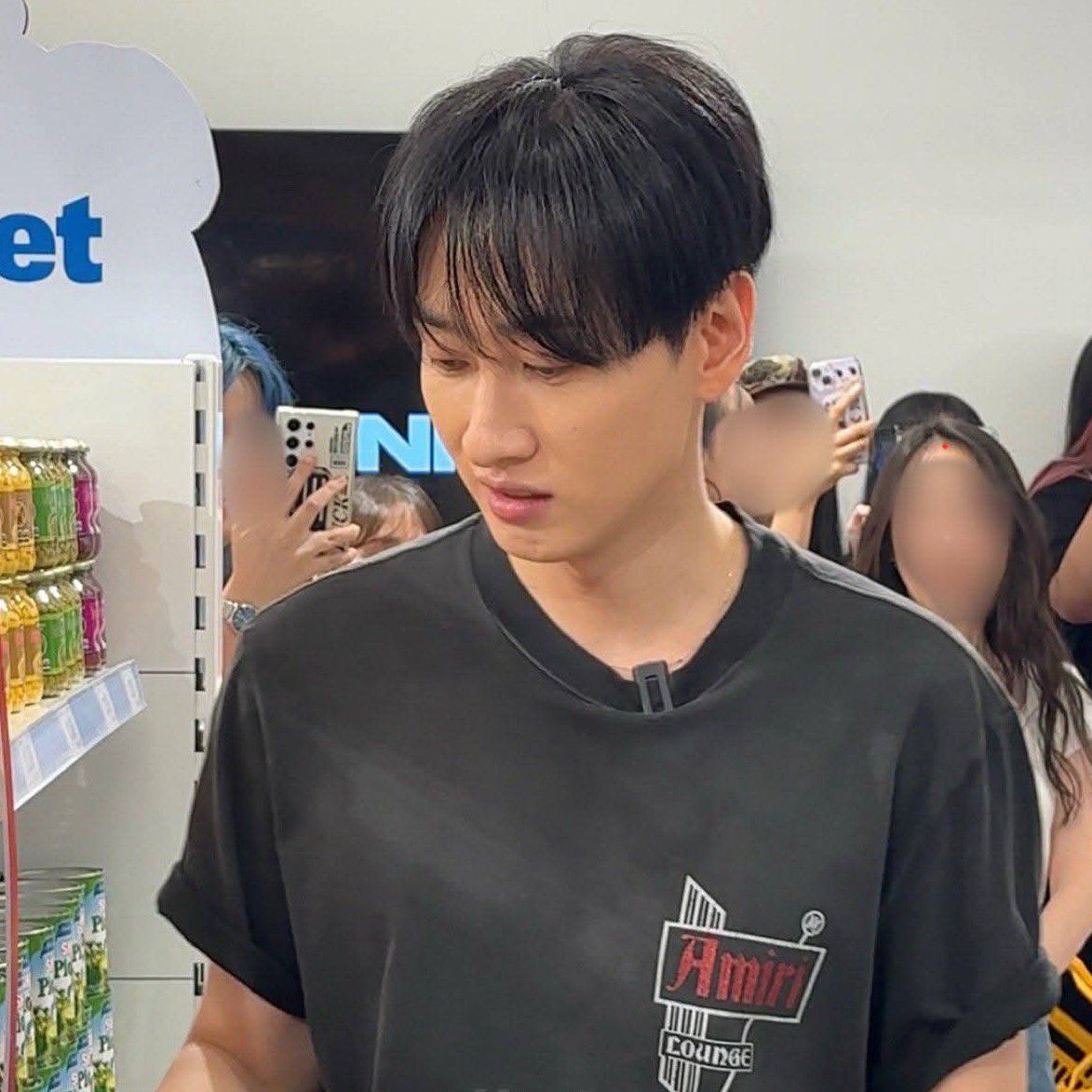 Behind-the-scenes cut of Eunhyuk (Super Junior)