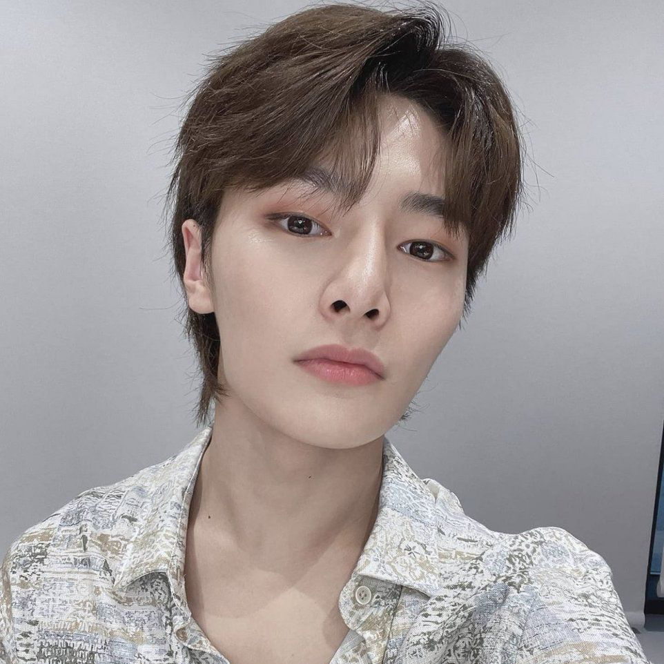 Behind-the-scenes cut of I.N (Stray Kids)