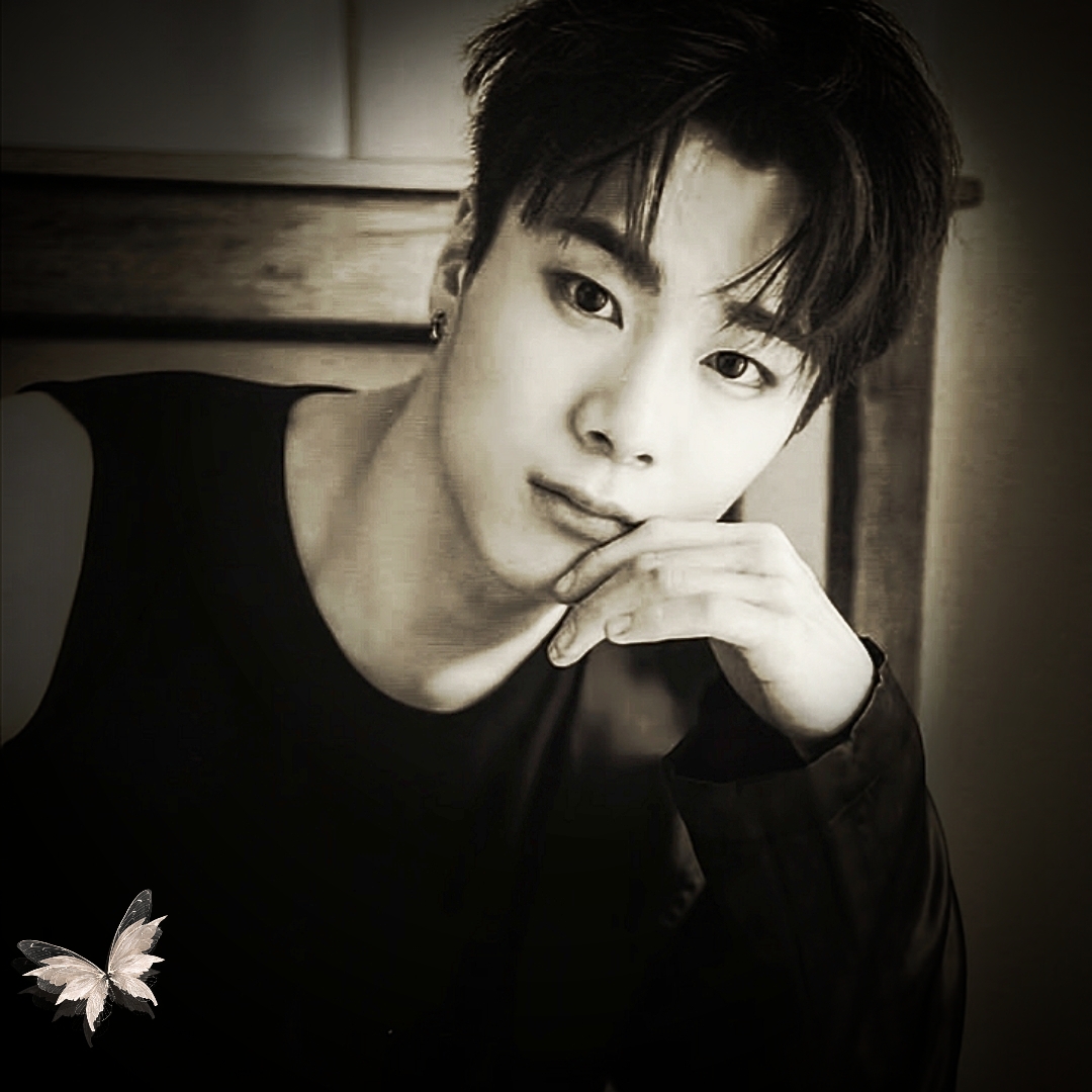 Latest photo of Moonbin (ASTRO)