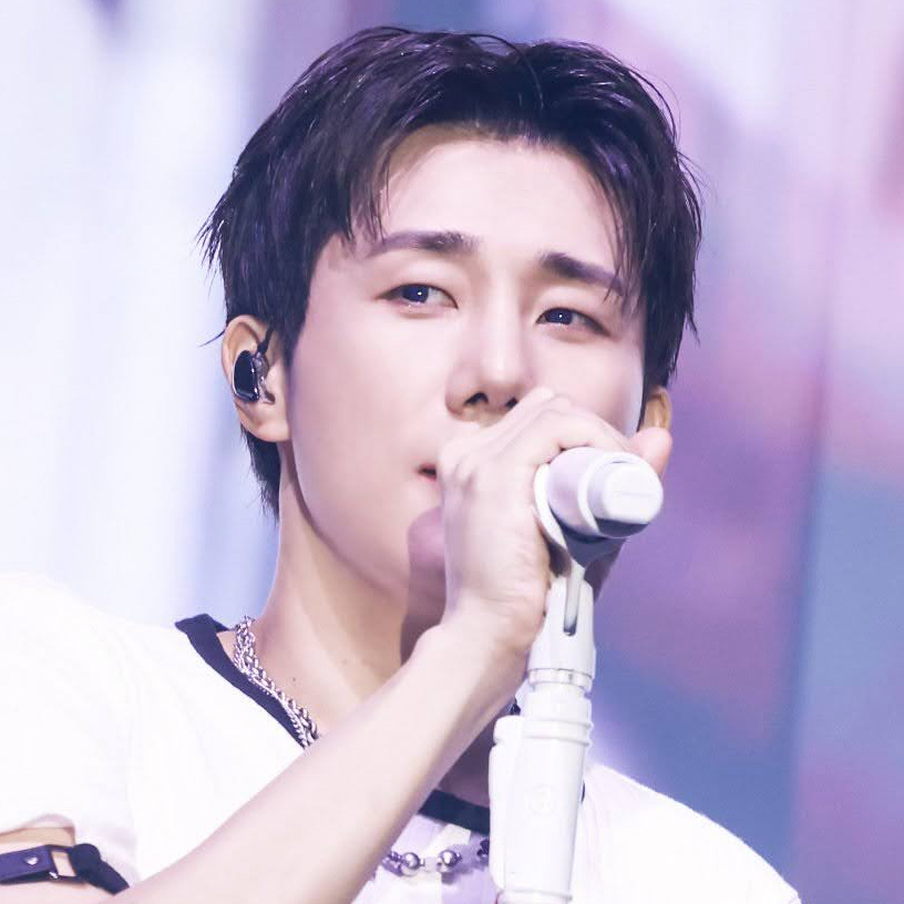 Behind-the-scenes cut of Sungkyu (INFINITE)