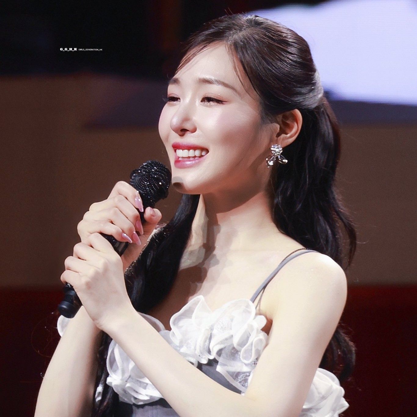 A moment captured by Tiffany Young (Girls' Generation)'s fan