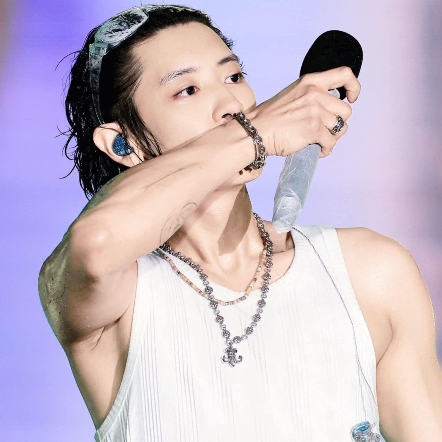 Behind-the-scenes cut of Chanyeol (EXO)