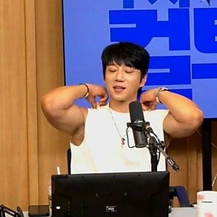 Latest photo of Hwang Chiyeol