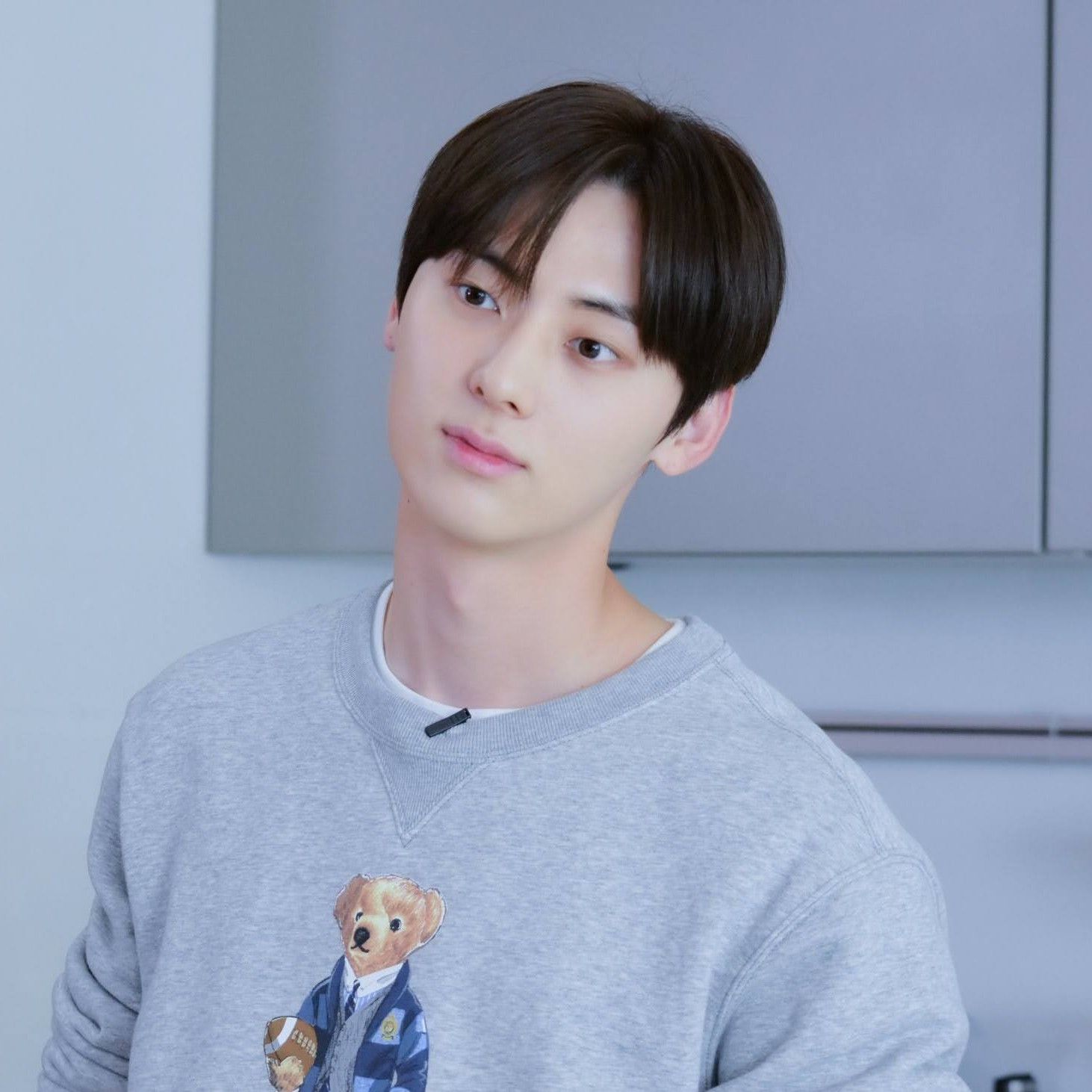 Behind-the-scenes cut of Hwang Minhyun