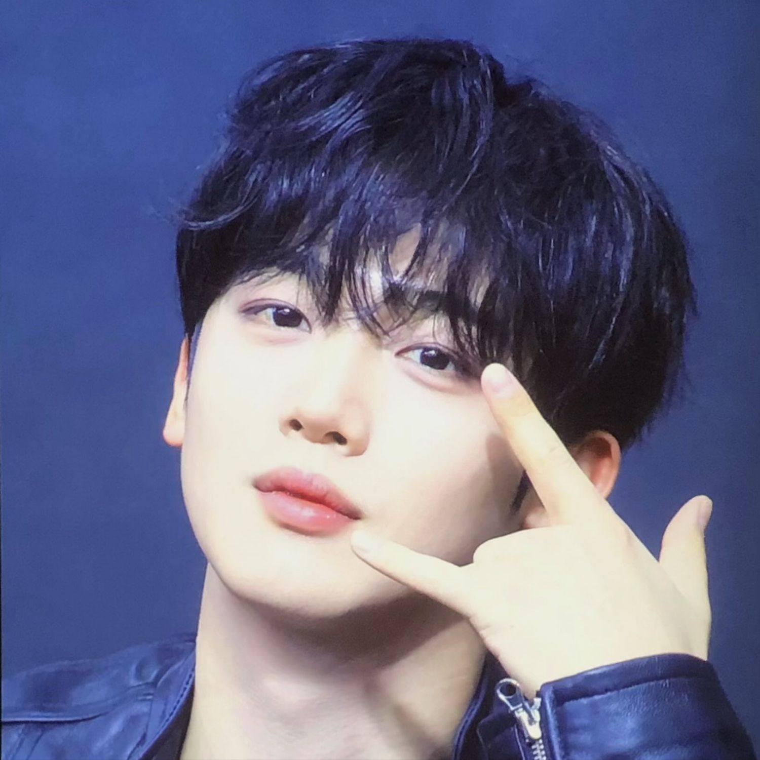 Latest photo of Kim Yohan (WEi)