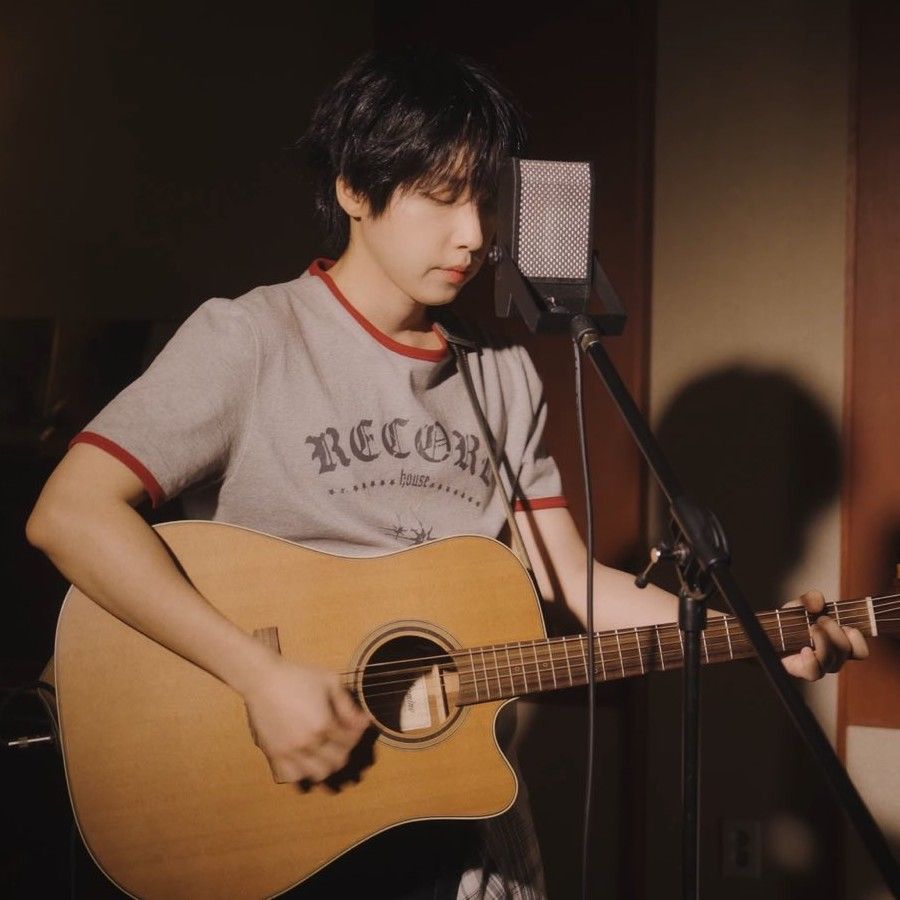 A moment captured by Jeong Sewoon's fan
