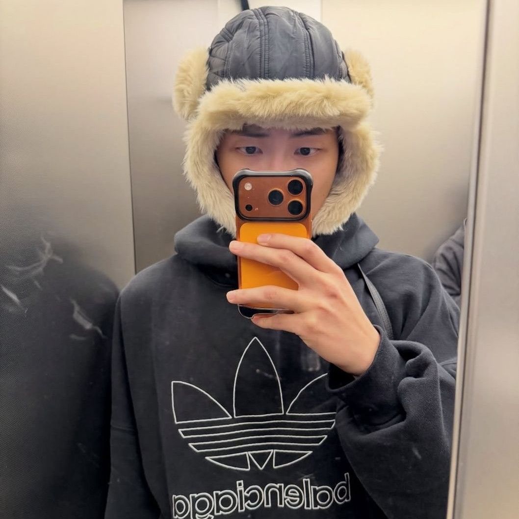 RM (防弹少年团)的最新活动照片