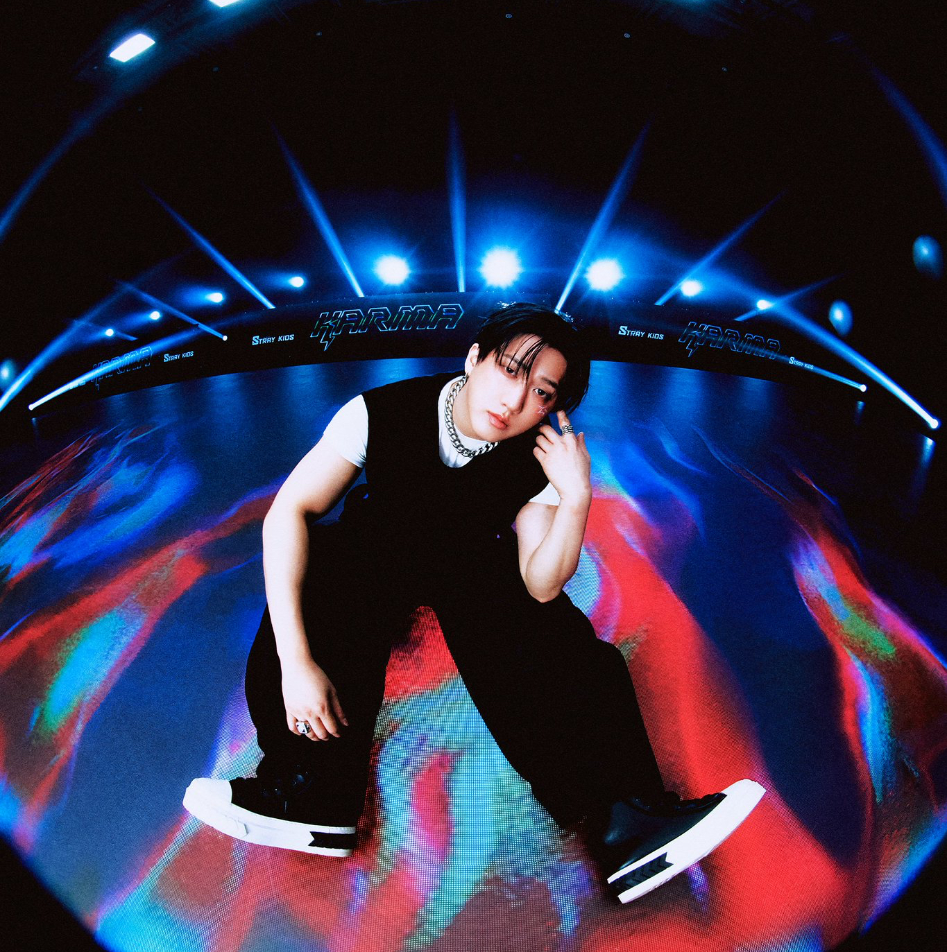 Behind-the-scenes cut of Stray Kids