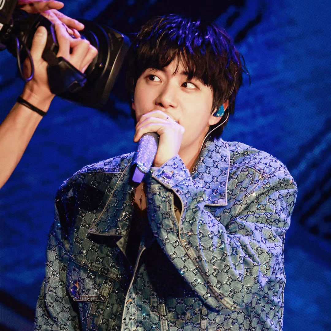 Behind-the-scenes cut of Jin (BTS)