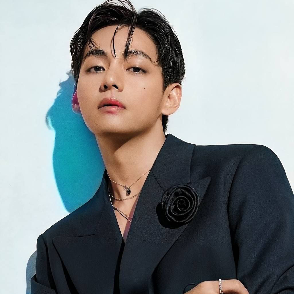 Momen yang diabadikan oleh penggemar V (BTS)