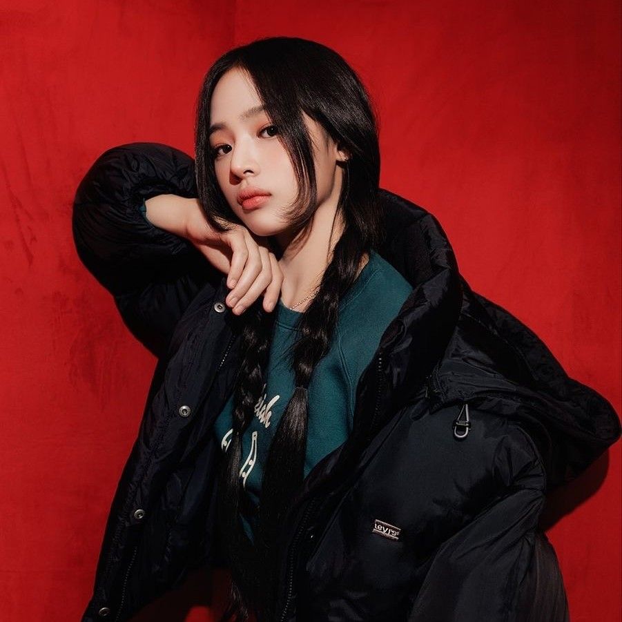 뉴진스의 최신 사진