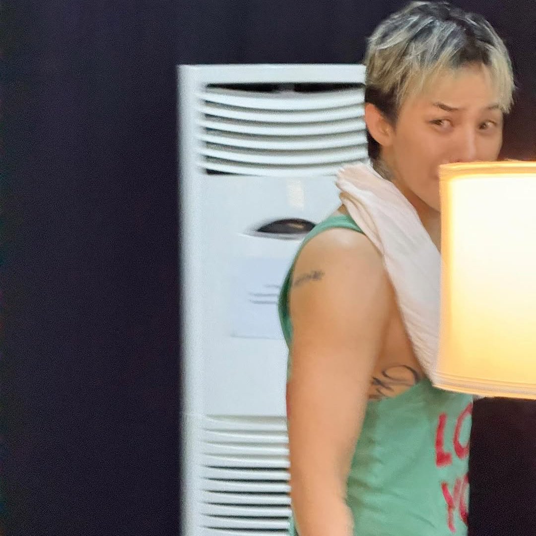 Behind-the-scenes cut of G-DRAGON (BIGBANG)