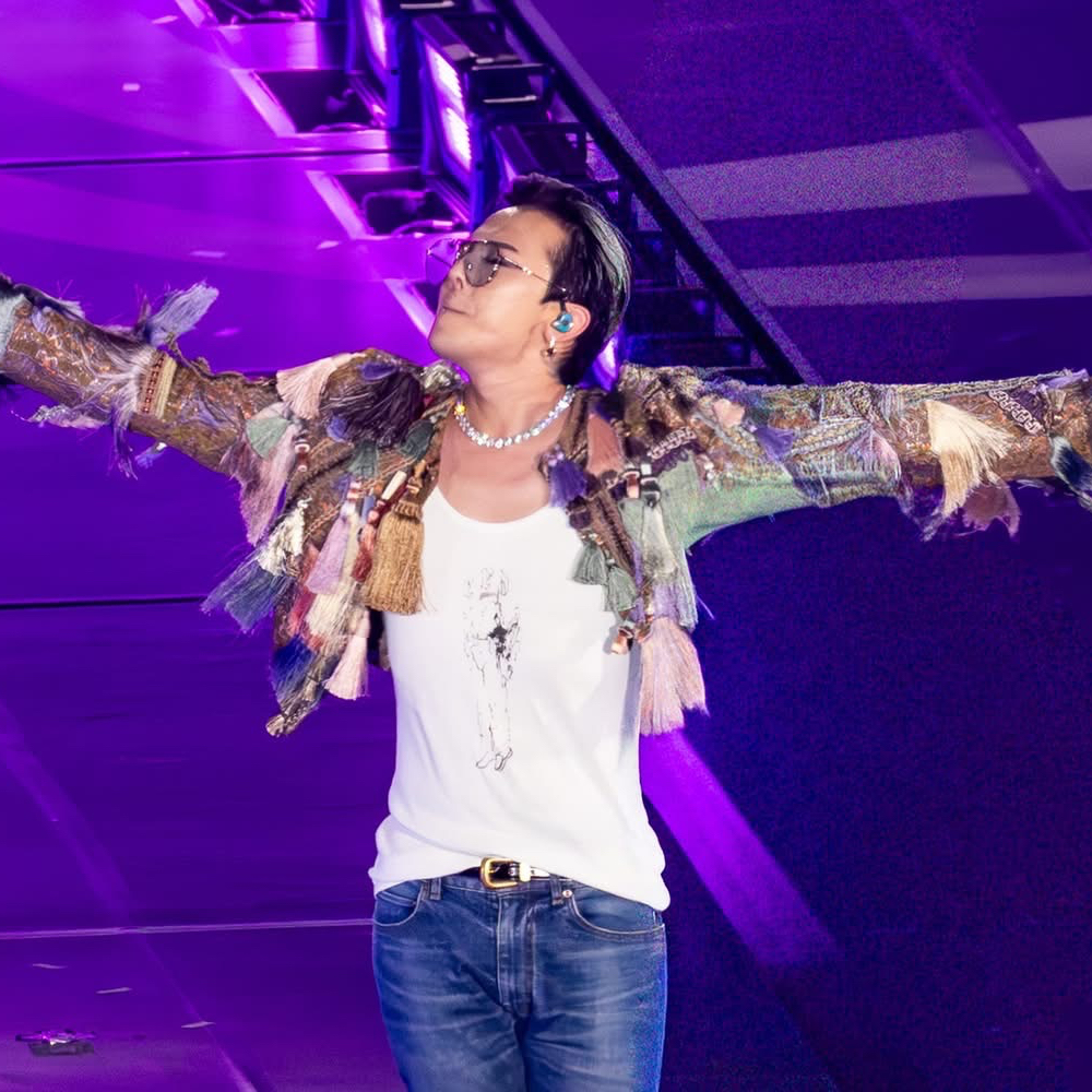 Foto terbaru G-DRAGON (BIGBANG)