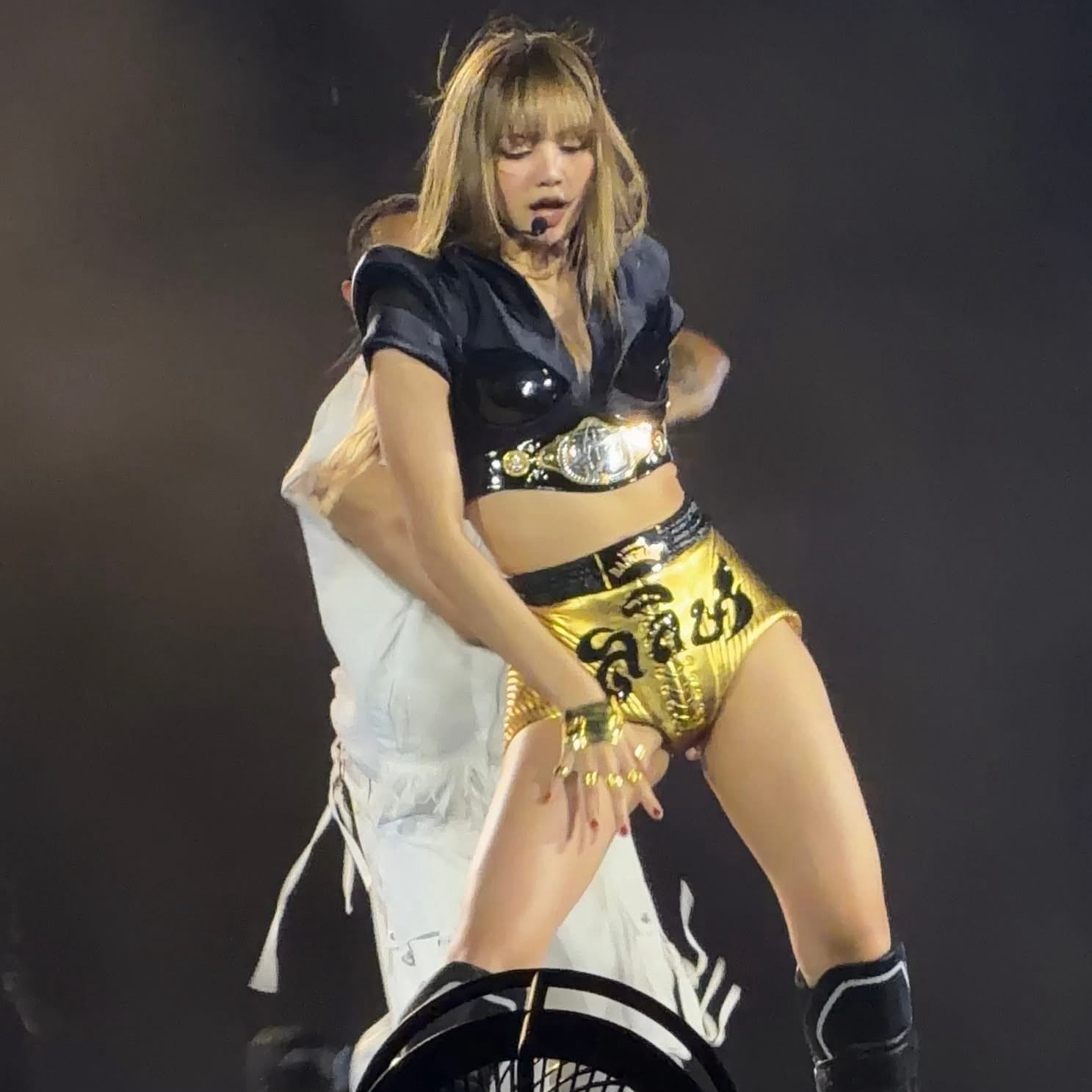 Lisa (BLACKPINK)粉絲拍下的瞬間