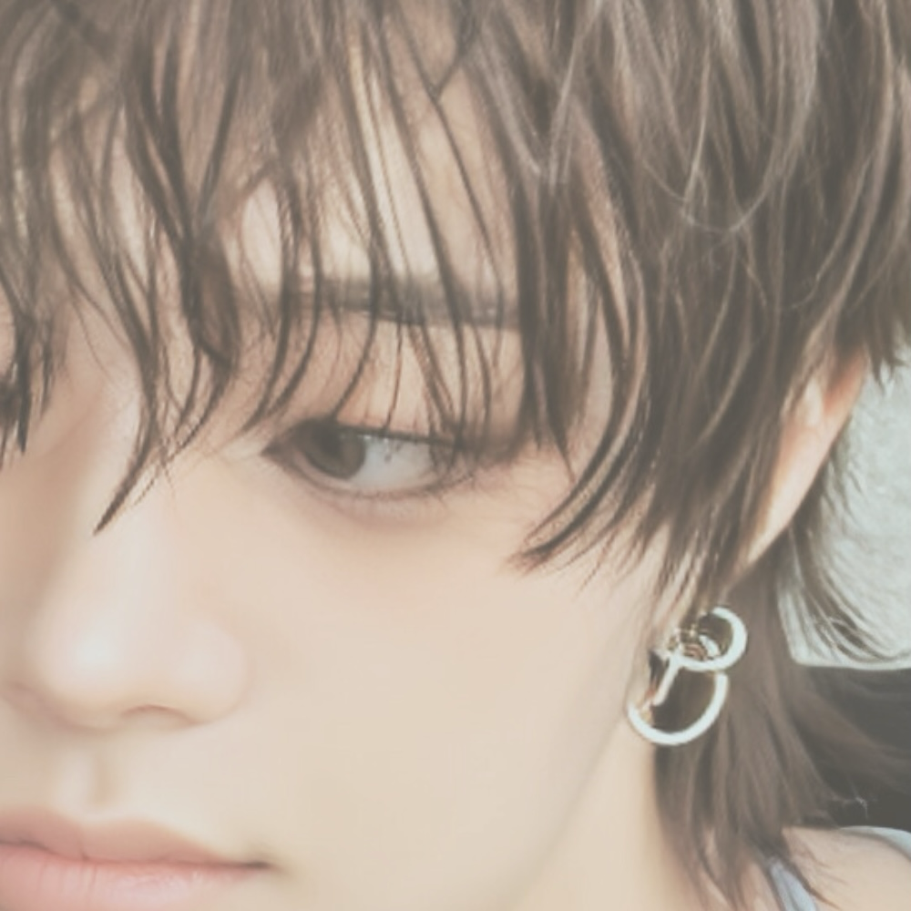 A moment captured by EJ (&TEAM)'s fan