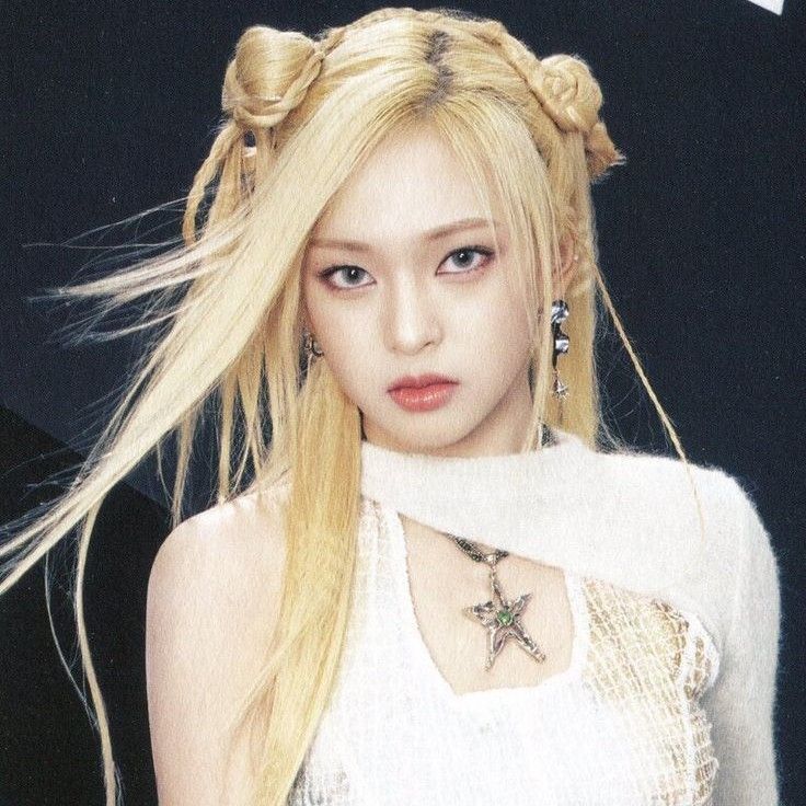 Behind-the-scenes cut of Chiquita (BABYMONSTER)