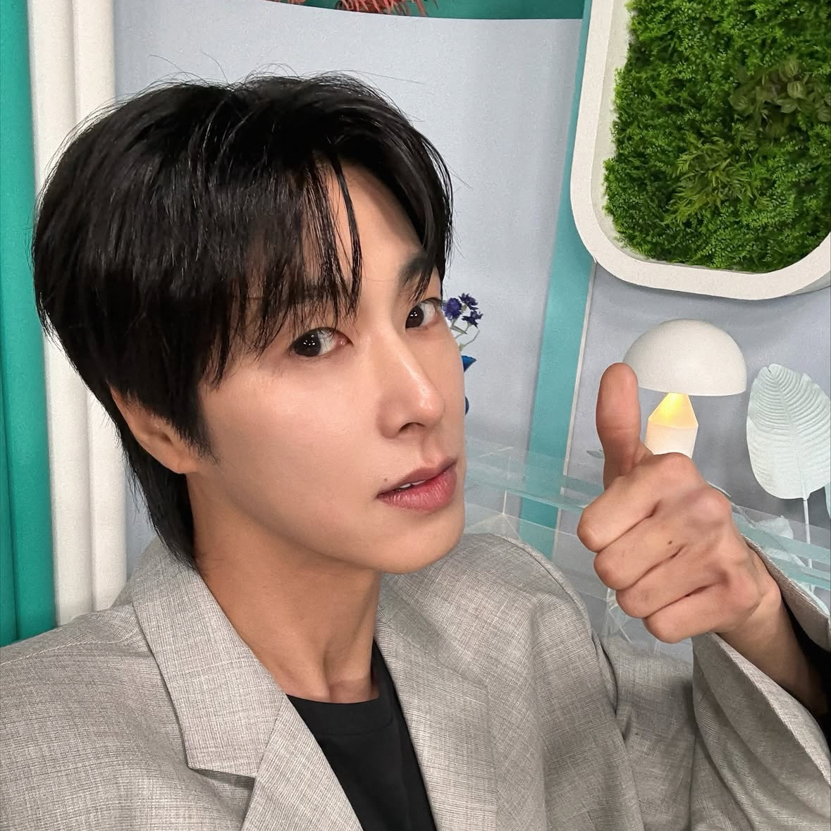 Behind-the-scenes cut of U-Know (TVXQ)