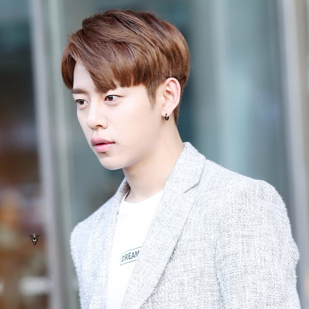 A moment captured by Daehyun (B.A.P)'s fan