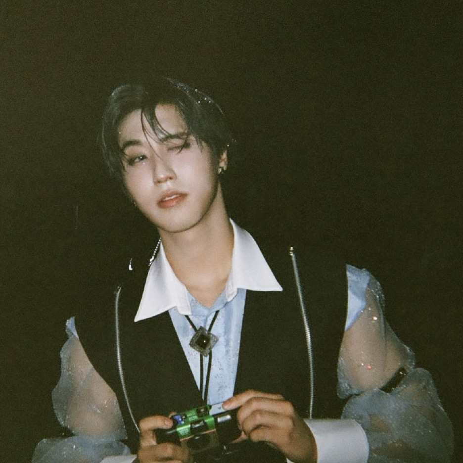 Latest photo of HAN (Stray Kids)