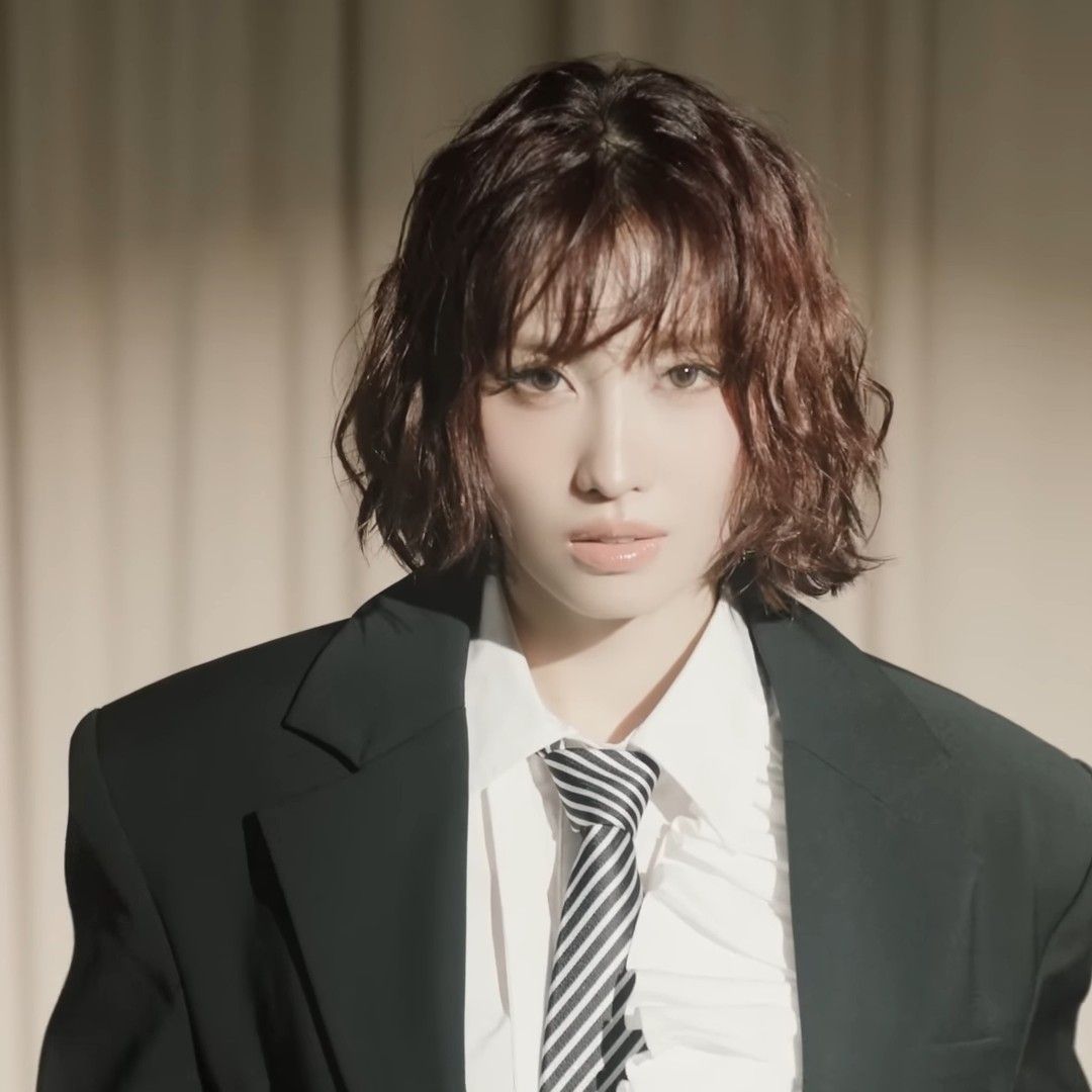 Potret di balik layar Momo (TWICE)