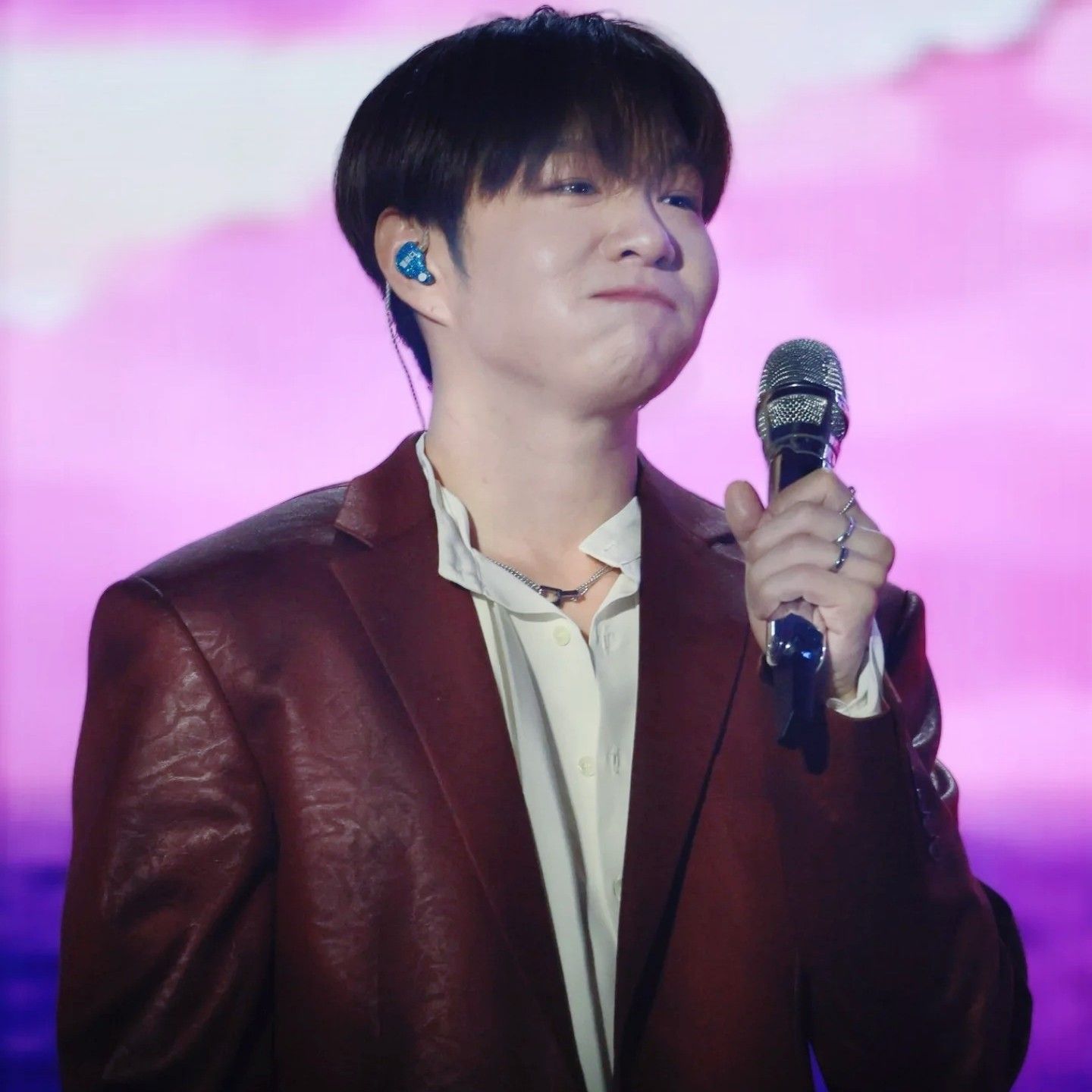 Recent activity shot of Lee Changsub (BTOB)