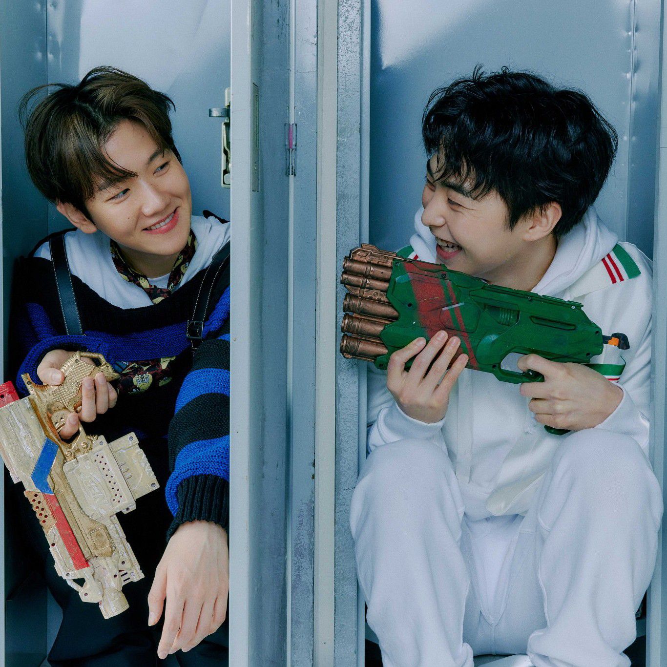 Behind-the-scenes cut of EXO