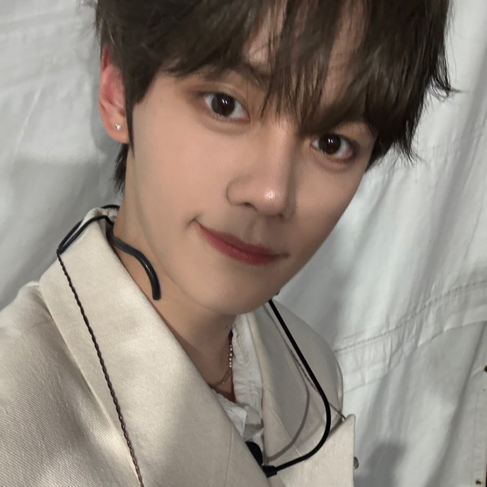 김규빈 (제로베이스원)의 비하인드 컷