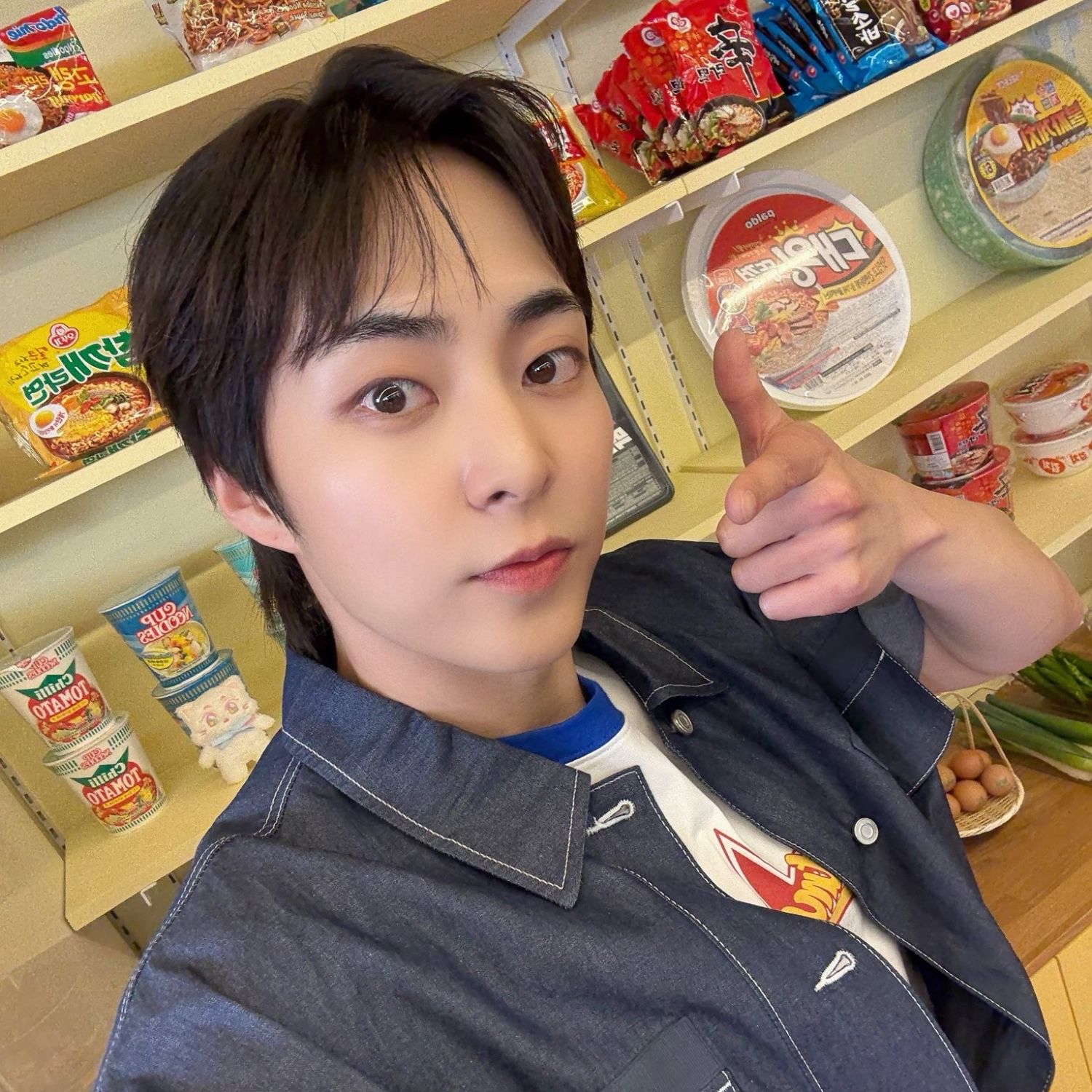 A moment captured by Xiumin (EXO)'s fan